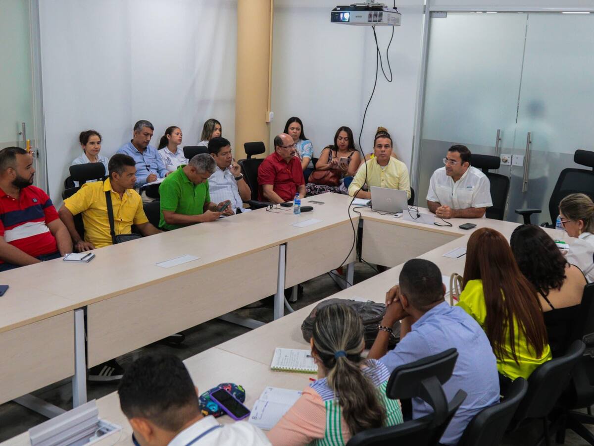 Aquí no estamos para experimentos con la comida: alcalde de Montería sobre el PAE