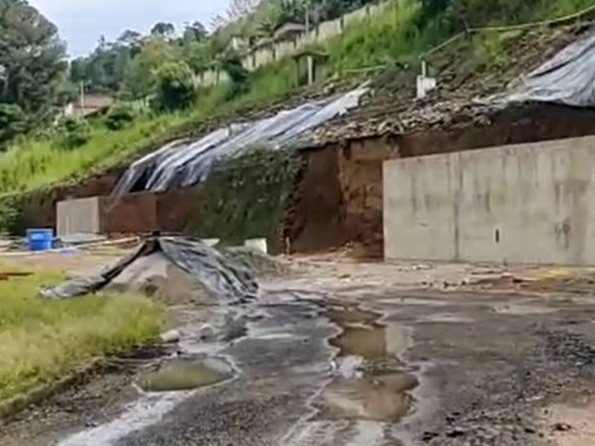 La obra lleva tres meses en ejecución: alcalde de Samaniego sobre estadio municipal