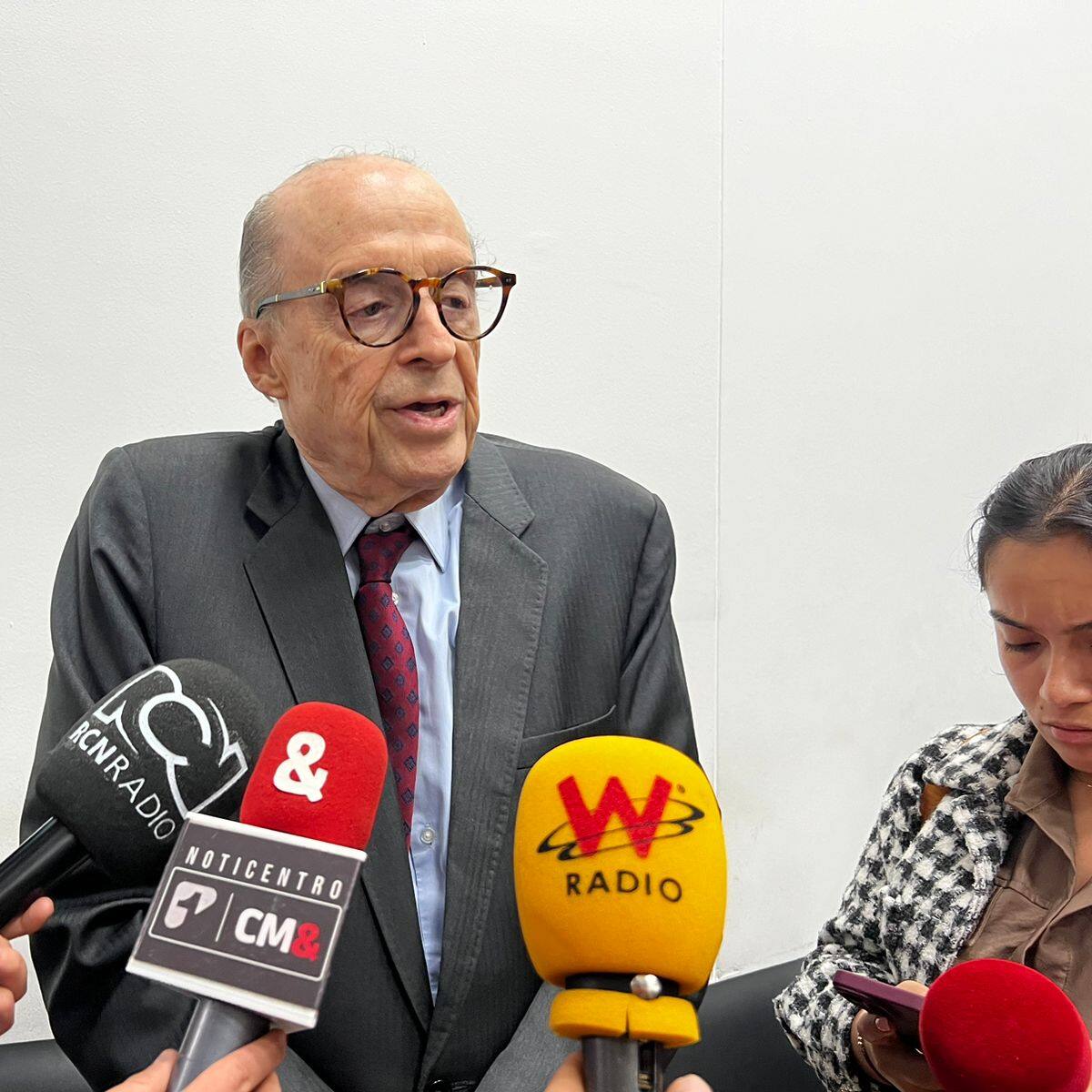 Procuraduría sancionó por 10 años con destitución e inhabilidad al exministro Álvaro Leyva