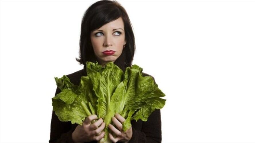 ¿Esto sí, lo otro no? Seguir el dictamen de las dietas de moda te puede hacer más daño que bien. Foto: BBC Mundo.