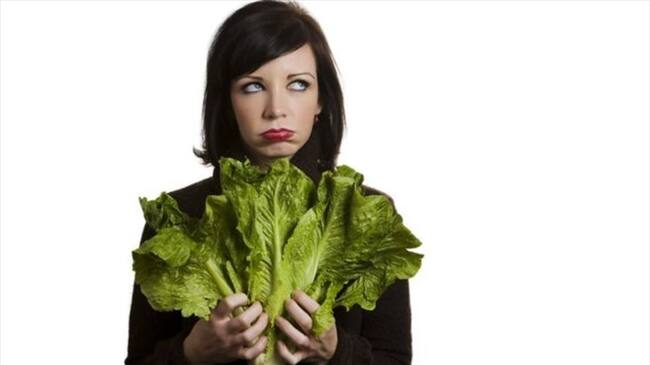 ¿Esto sí, lo otro no? Seguir el dictamen de las dietas de moda te puede hacer más daño que bien. Foto: BBC Mundo.