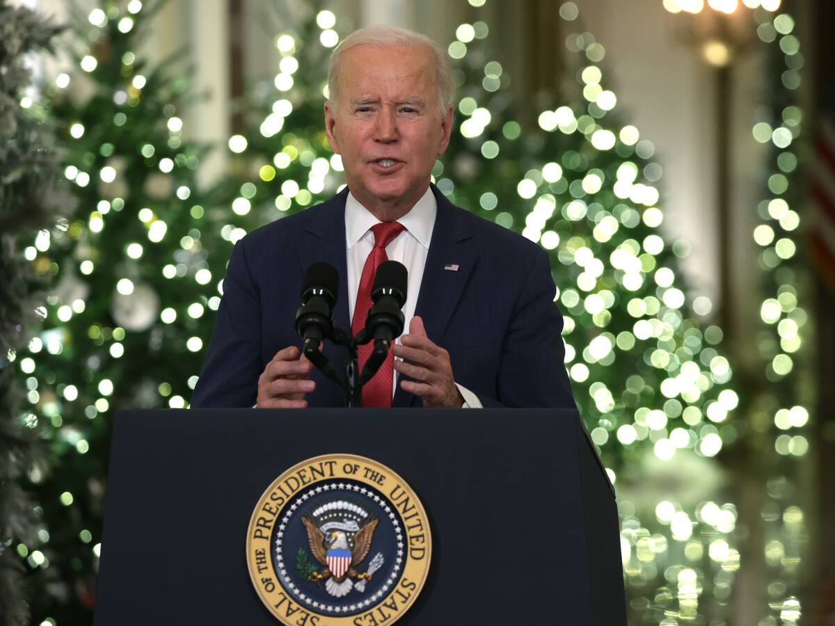 Biden expresa condolencias por los muertos en el gélido temporal de Navidad