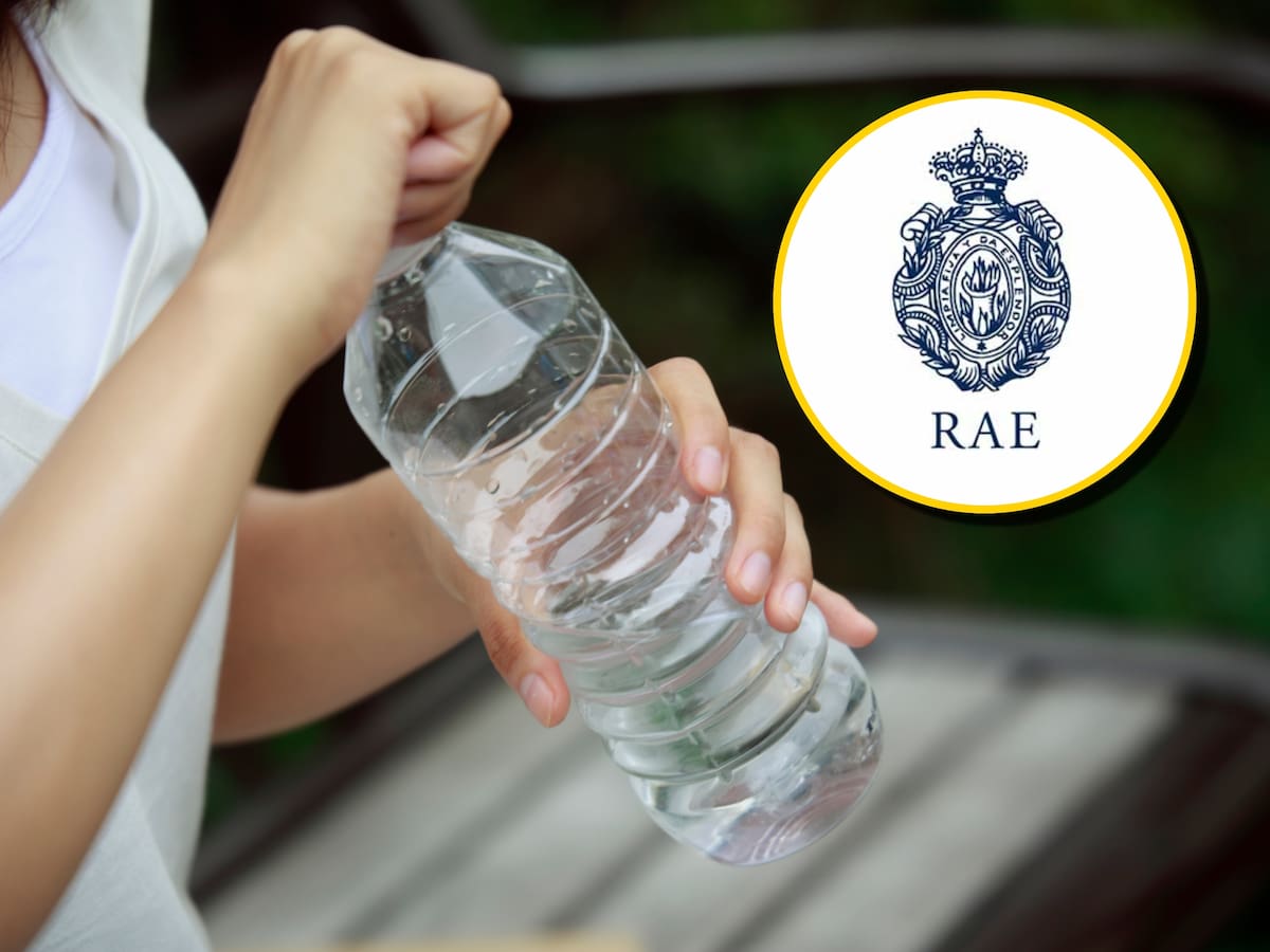 ¿Se dice “botella de agua” o “botella con agua”? Conozca la explicación, según la RAE