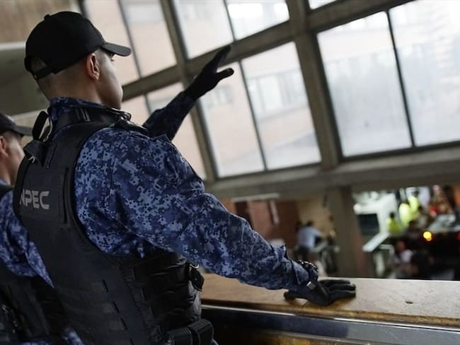 Se establece dos jornadas laborales que no afecten el funcionamiento de la entidad de 6 horas cada uno.. Foto: Colprensa