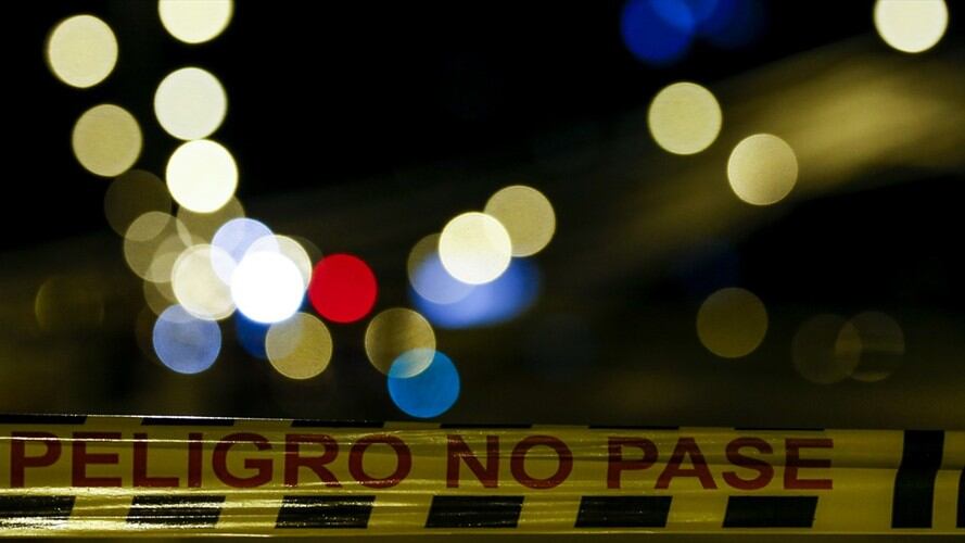 Sujetos desconocidos lanzaron una granada contra la residencia del ciudadano, que sufrió daños en la parte externa. Foto: Colprensa