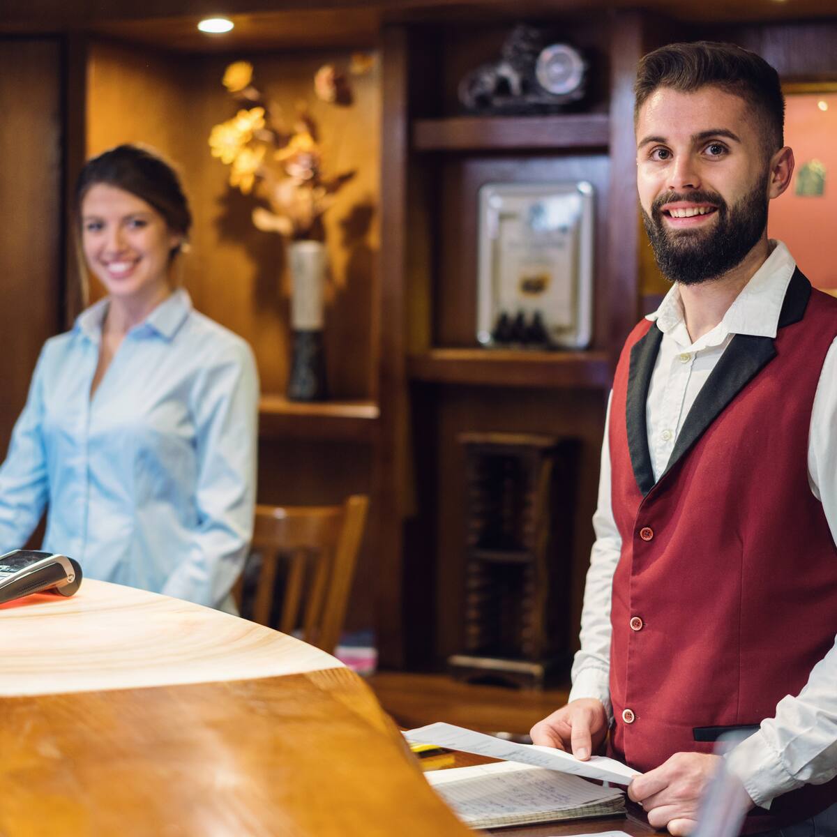 Cuántos años dura la carrera de hotelería y turismo: 5 universidades en Colombia donde la ofrecen