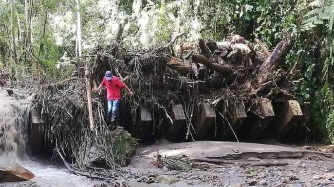 Poco a poco se va restableciendo el servicio de agua en Villamaría. Crédito: Alcaldía de Villamaría, Caldas.
