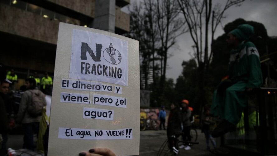 Las fuentes hídricas en el fracking. Foto: La WCon Vicky Dávila