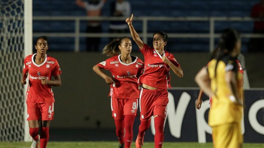 Primer partido de la final de la Liga Femenina de fútbol 2019 en Colombia. Foto: Agencia EFE