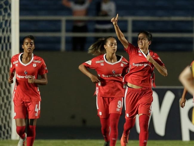 Primer partido de la final de la Liga Femenina de fútbol 2019 en Colombia. Foto: Agencia EFE