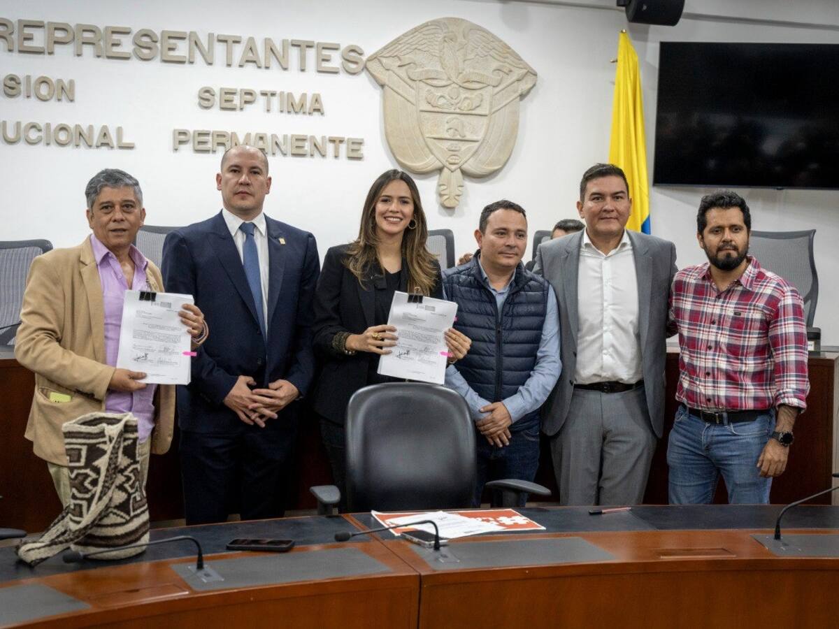 Radican ponencia para segundo debate de la reforma laboral en la Cámara