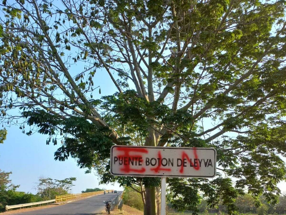Aparecen grafitis firmados por el ELN en el municipio de Guamal, Magdalena