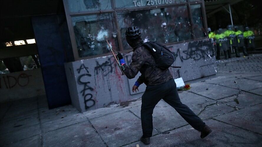 “Los levantamientos y asonadas no han sido motivados por diferentes grupos contrarios al Gobierno, nuestra militancia urbana participa en ellos como una o una más”, expresa ‘Uriel’. Foto: Colprensa / ÁLVARO TAVERA