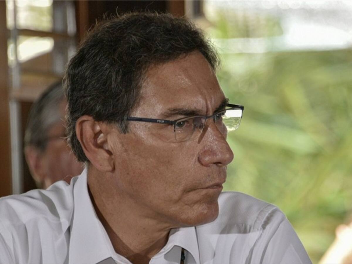 Martín Vizcarra, inhabilitado políticamente por 10 años por escándalo de vacunación