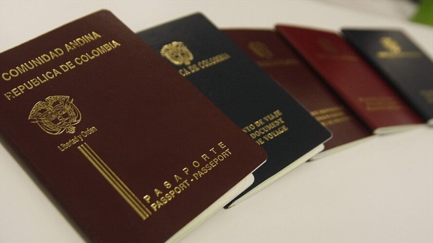 La Cancillería colombiana expidió una resolución en la que suspende algunos servicios hasta que finalice la emergencia sanitaria por el COVID-19. Foto: Colprensa