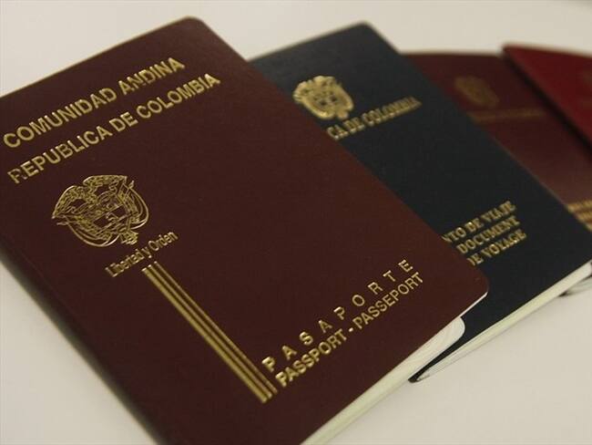 La Cancillería colombiana expidió una resolución en la que suspende algunos servicios hasta que finalice la emergencia sanitaria por el COVID-19. Foto: Colprensa