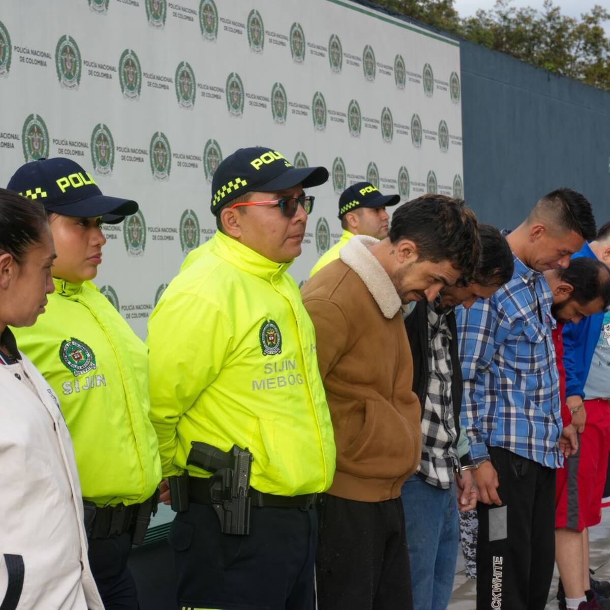 Redada contra el microtráfico en Bogotá: escondían droga en dulces y se hacían pasar por cuidadores