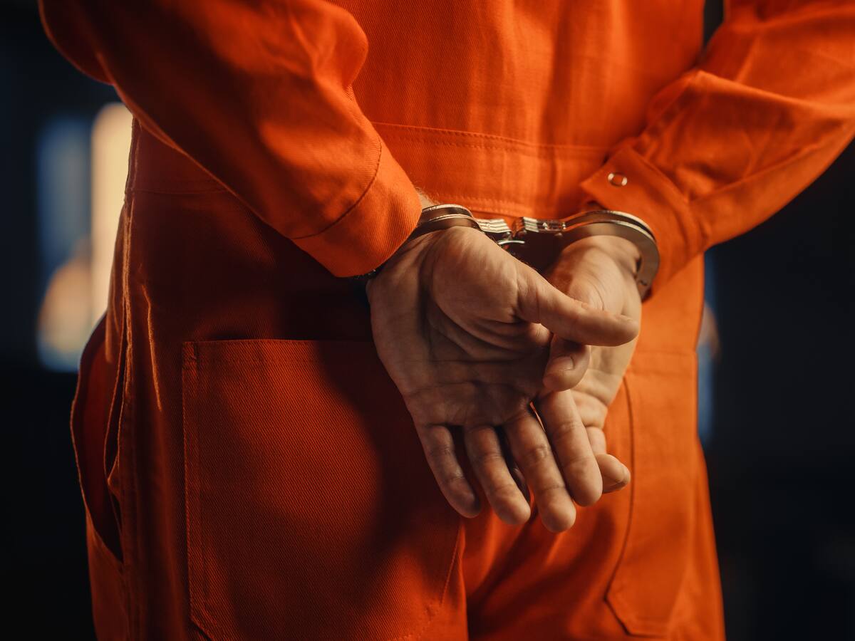 Cadena perpetua para el líder de un grupo que cometió y filmó mutilaciones genitales