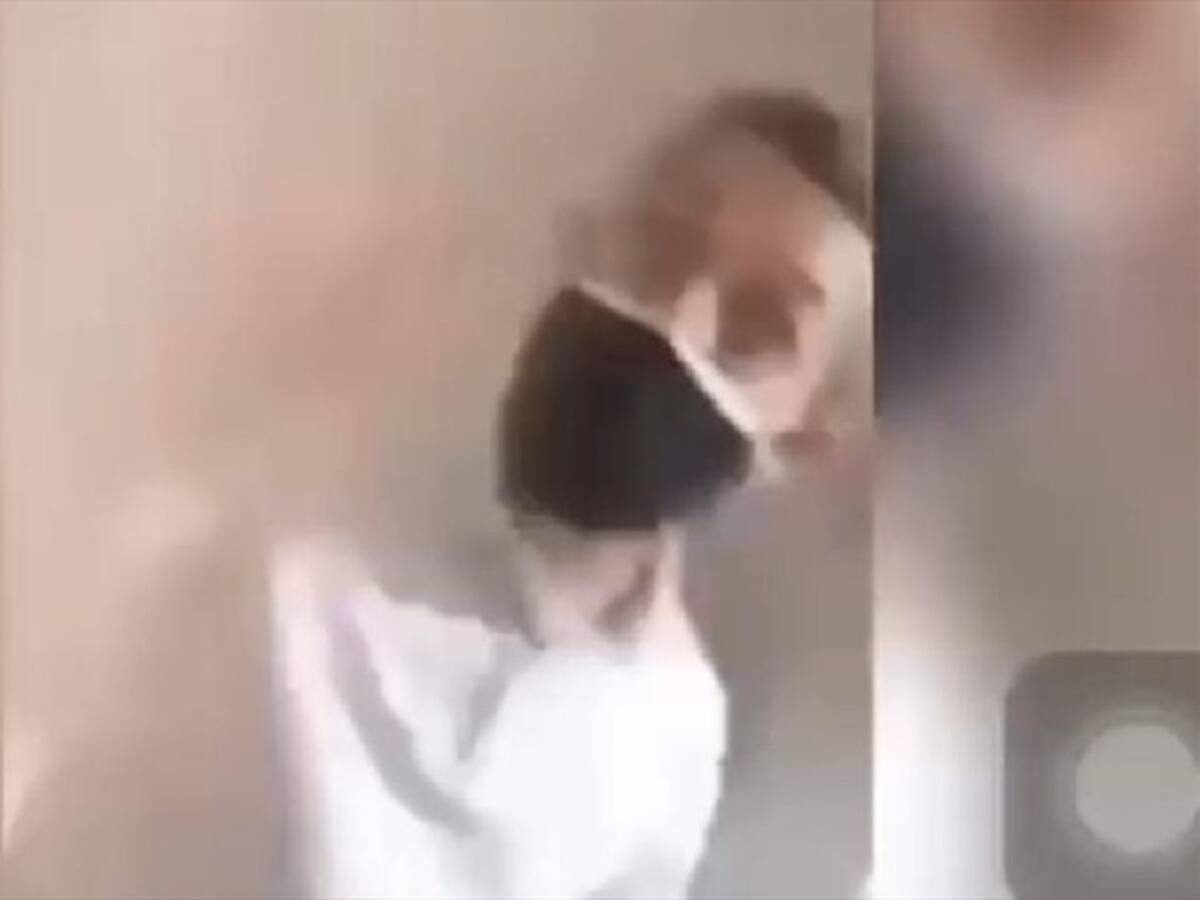 Comisario de familia que golpeó a mujer terminó suspensión y regresa a su cargo