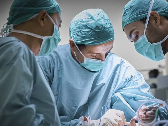 Para conseguir trabajo, hombre tuvo que intervenir quirúrgicamente su rostro nueve veces. Foto: Getty Images