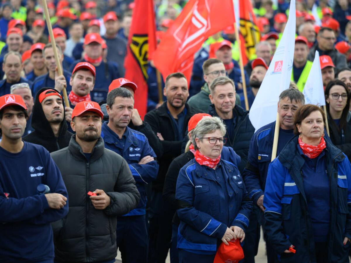 Paros en más de 100 empresas que exigen aumento salarial del 7 % en Alemania