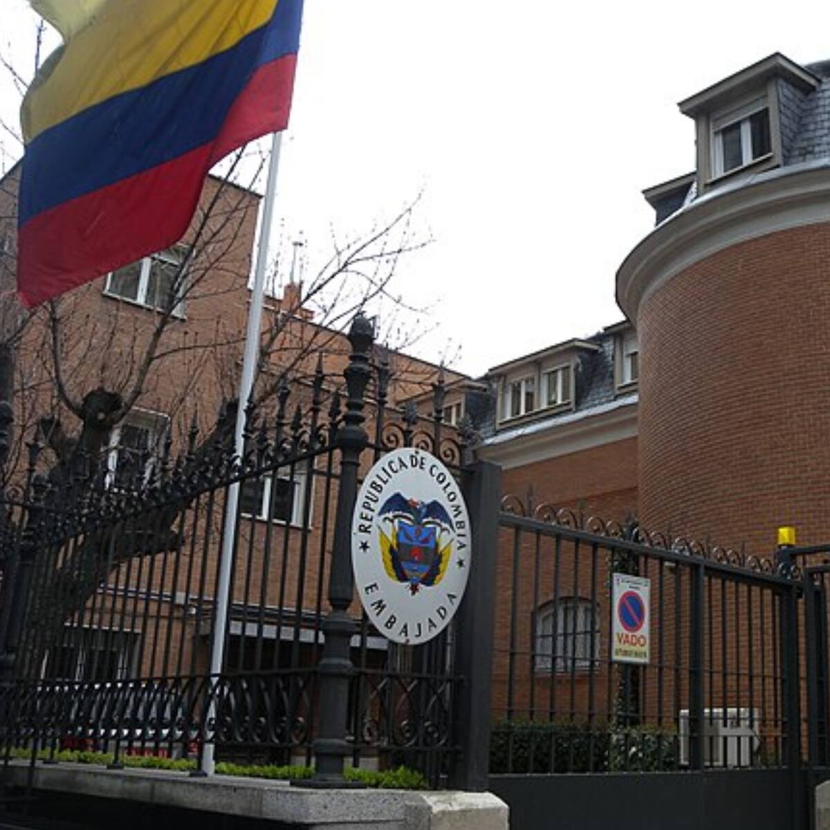 Nuevos cambios en la Embajada de Colombia en España
