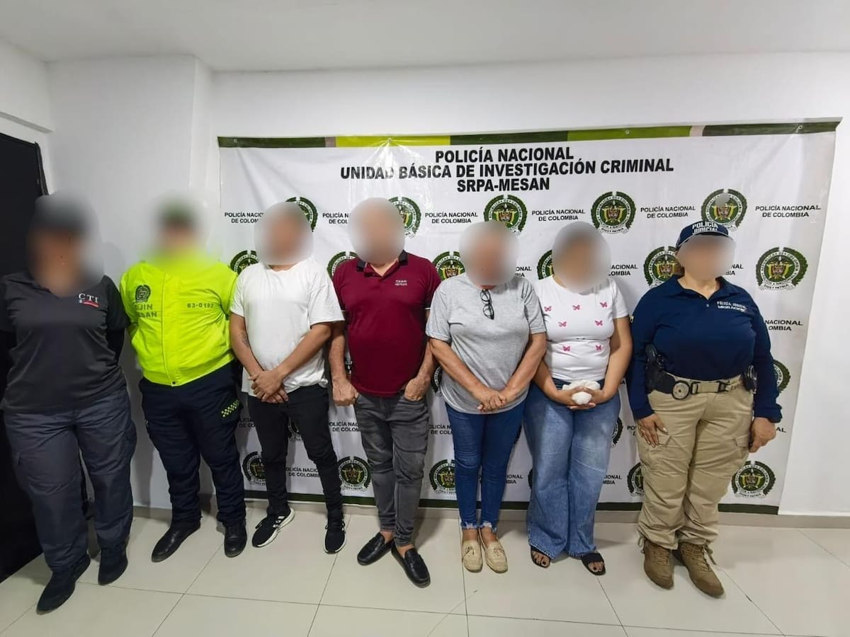Desmantelan red que expedía documentación fraudulenta para extranjeros que querían entrar a EE.UU.