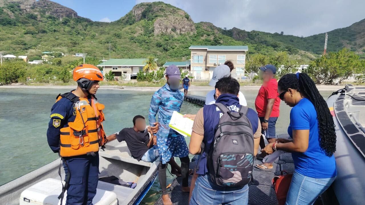 Autoridades impiden pesca de caracoles en veda en la isla de Providencia