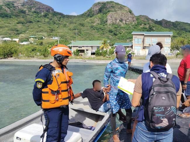 Autoridades impiden pesca de caracoles en veda en la isla de Providencia