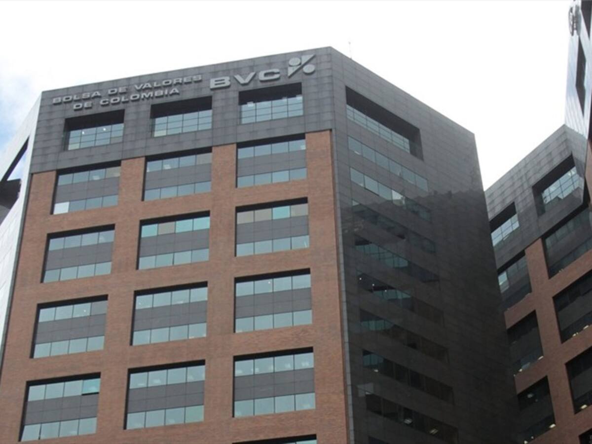 Tras caída, se restaura plataforma de acciones en Bolsa de Valores de Colombia