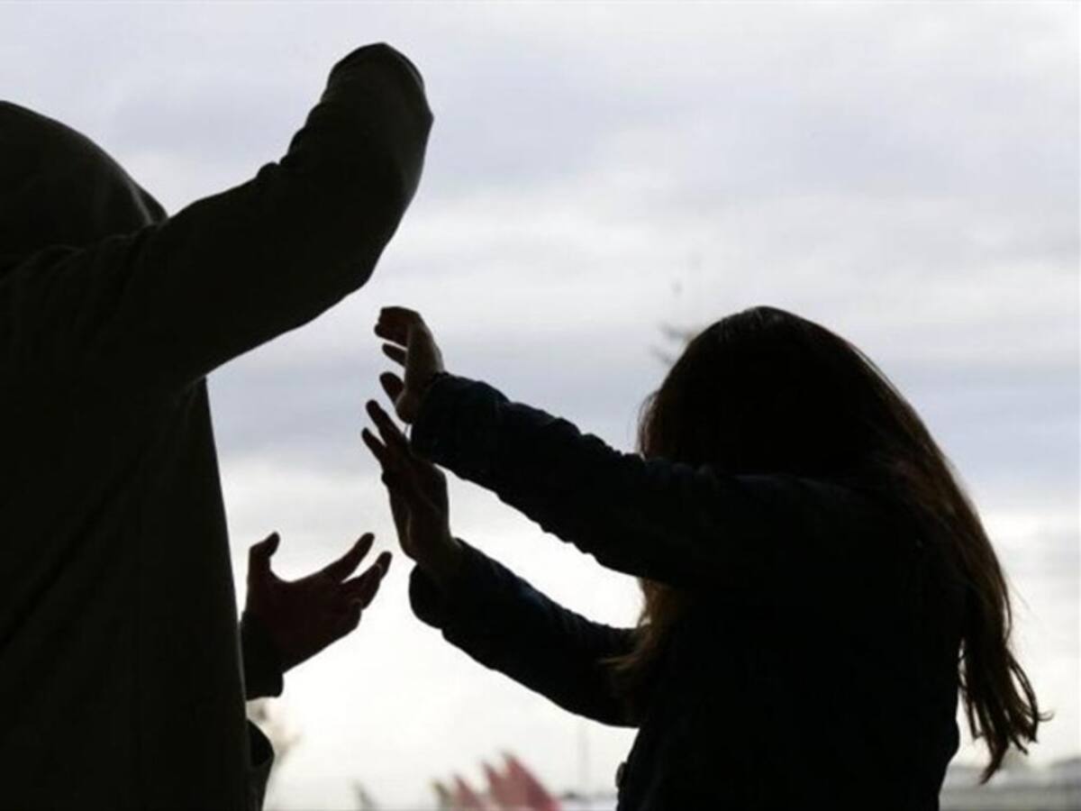 Una mujer fue asesinada a golpes por tres hombres en Risaralda