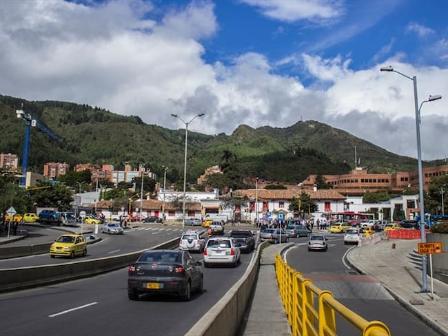 La Secretaría de Movilidad de Bogotá anunció la nueva reglamentación del Pico y Placa Solidario.. Foto: Getty Images