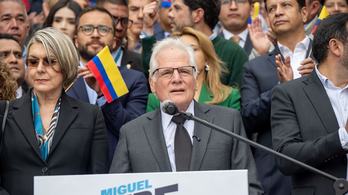 Padre de Miguel Uribe radicó una queja contra el presidente Gustavo Petro ante la ONU