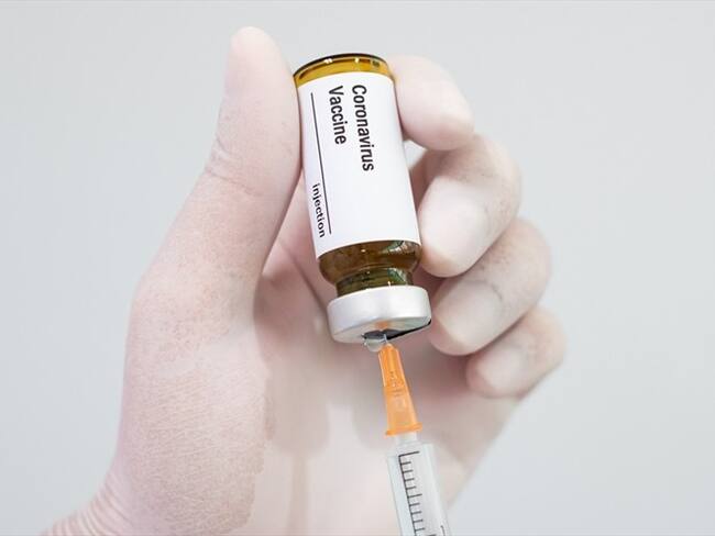 ¿Vacuna de Oxford proporcionaría una "doble protección" contra el SARS-CoV-2?