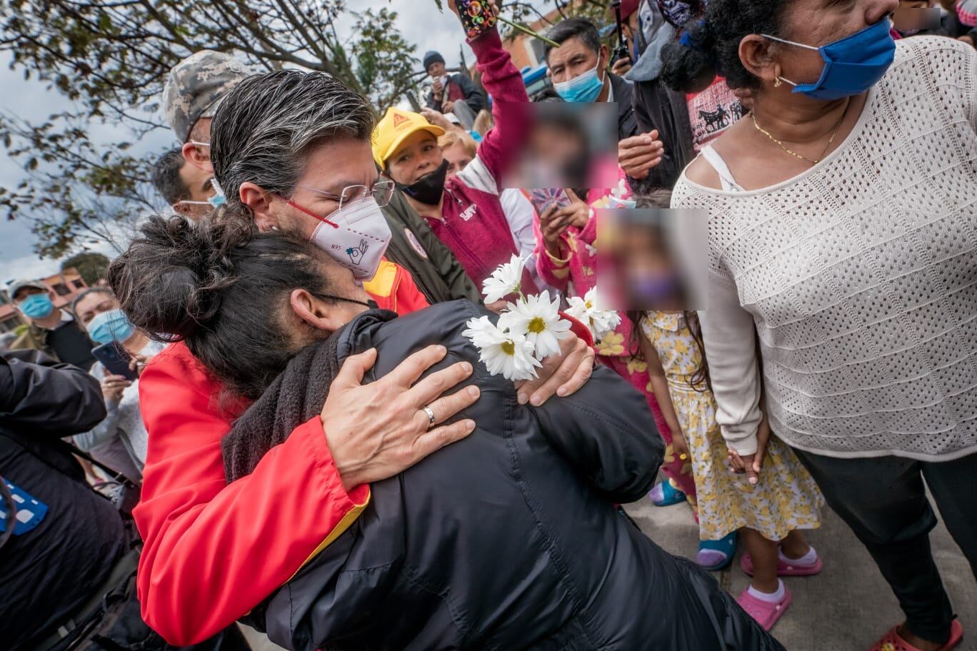 Claudia López en el barrio Arborizadora Alta. Foto: Alcaldía de Bogotá