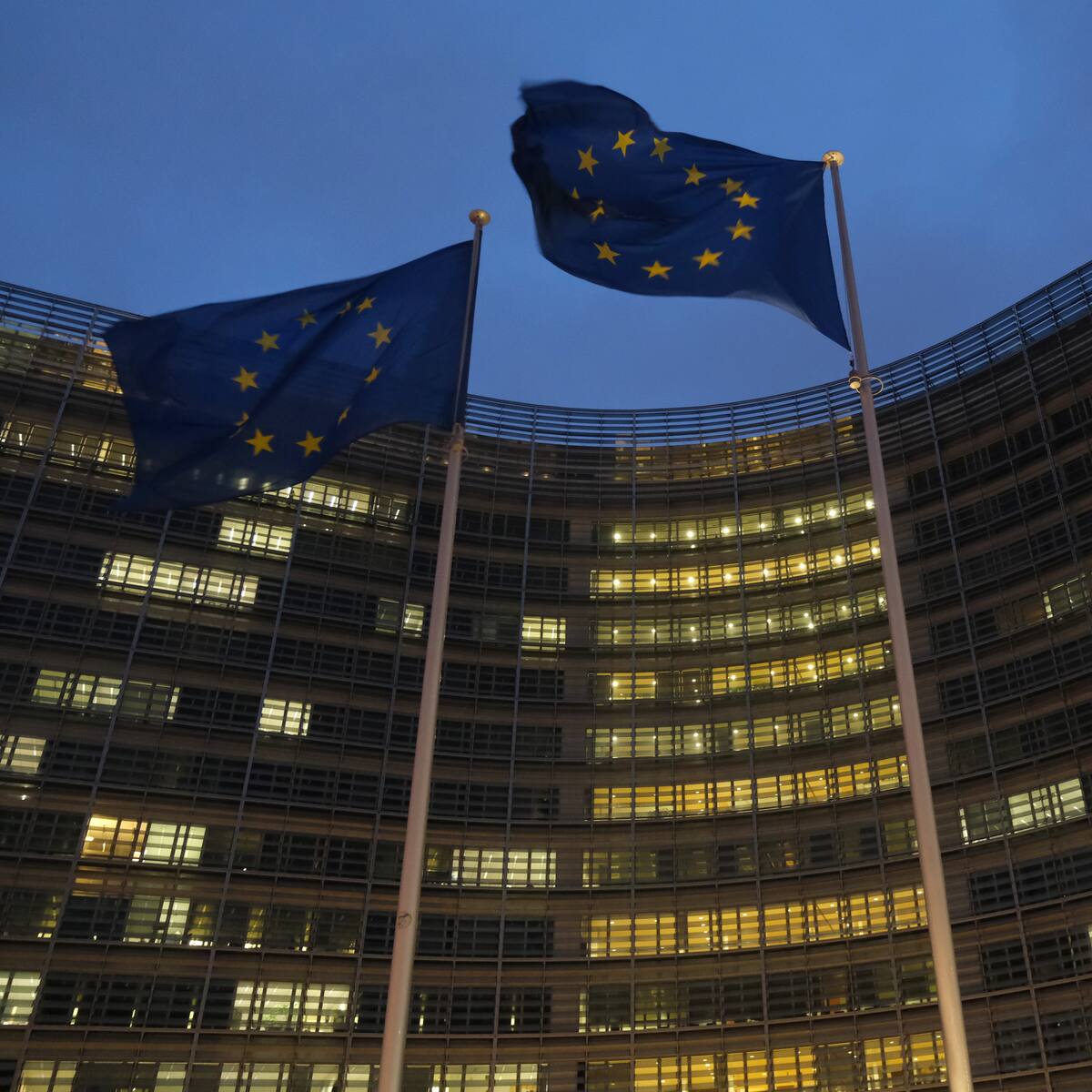 Unión Europea anunció que duplicará sus aranceles al acero para salvar al sector