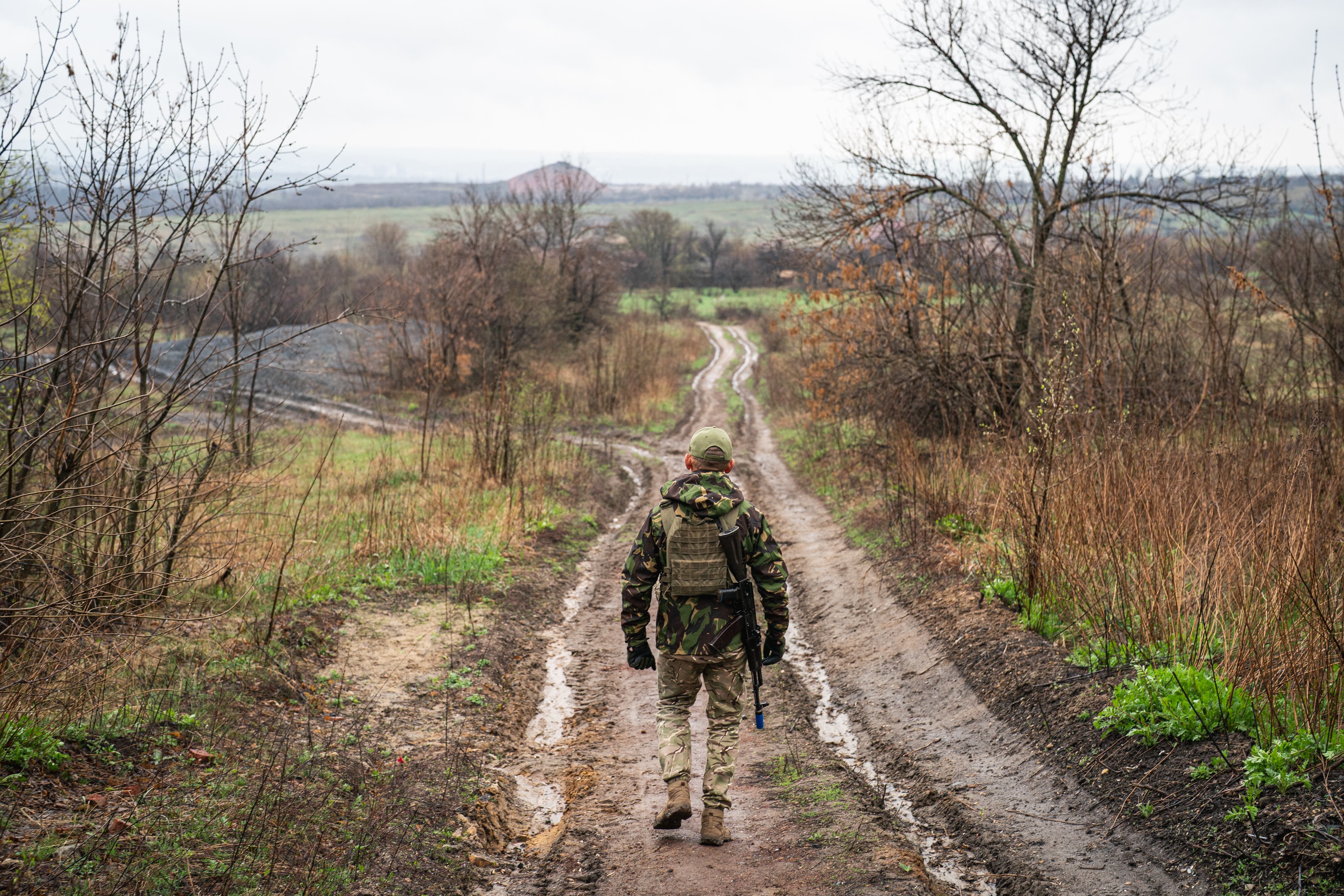 DONBAS, UKRAINE - APRIL 14: A Ukrainian serviceman is seen along the frontline in Donbas, Ukraine on April 14, 2022. (Photo by Wolfgang Schwan/Anadolu Agency via Getty Images)