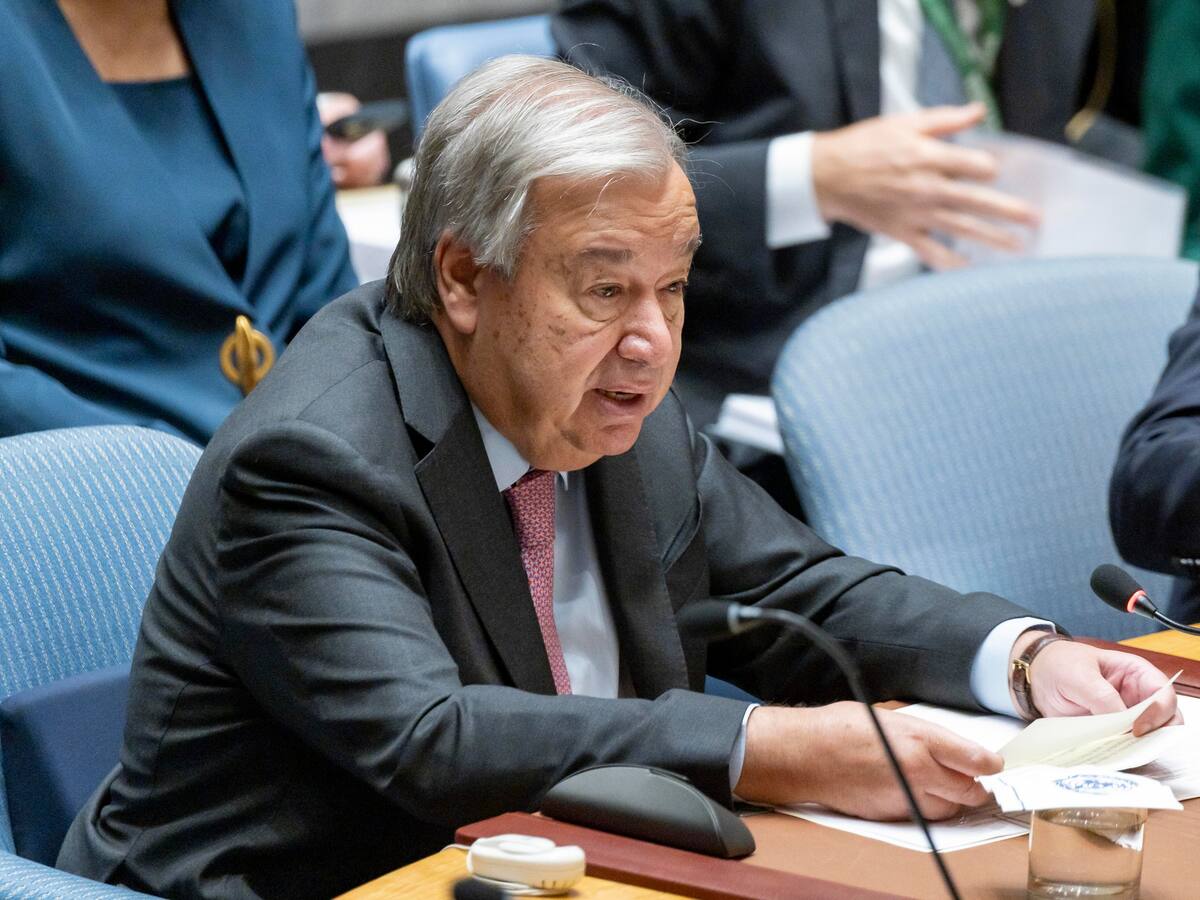 Irán “condena firmemente” que Israel declarara persona no grata a António Guterres