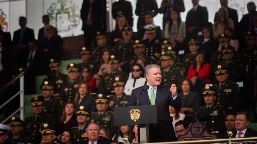 Presidente Iván Duque anuncia proyecto para pensión póstuma de víctimas del terrorismo en escuela de cadetes. Foto: Presidencia