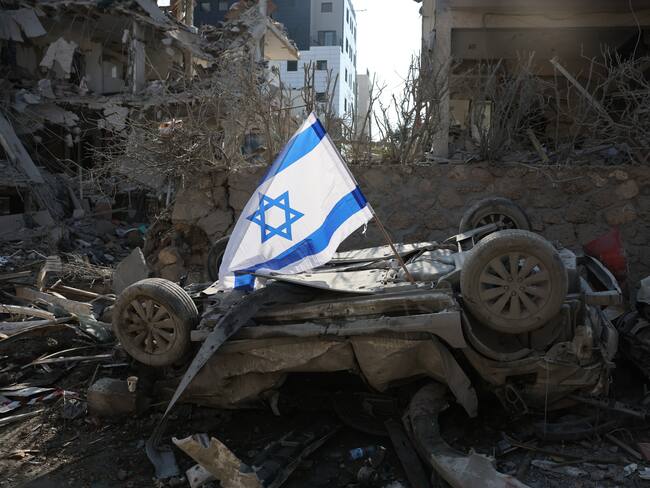 Análisis: ¿Respuesta de Irán a Israel escalará aún más la tensión en Medio Oriente?