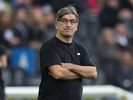Ivan Juric en noviembre de 2025 dirigiendo al Atalanta. FOTO: Timothy Rogers/Getty Images