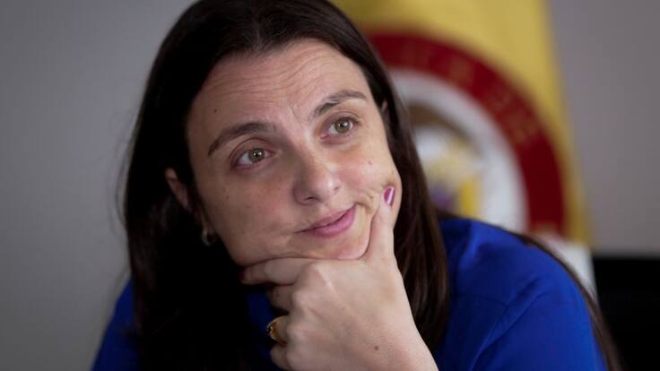 Exministra Karen Abudinen: “he tenido que ir al psicólogo”