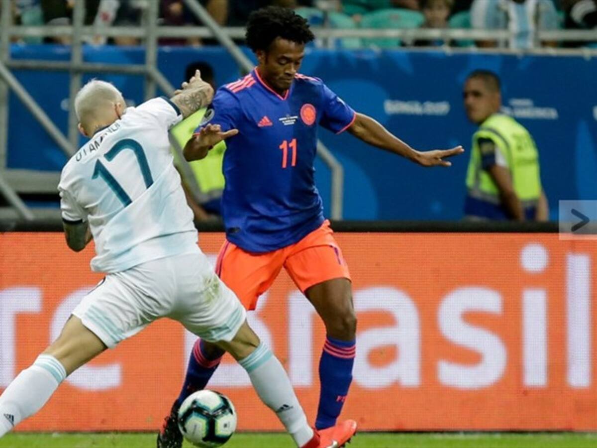 Colombia sorprende a Argentina en el debut con una victoria (2-0)