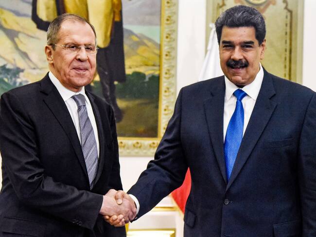 Presidente Nicolás Maduro y ministro de Asuntos Exteriores de Rusia, Serguéi Lavrov. (Photo by Carolina Cabral/Getty Images)