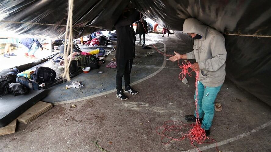 Comunidad Embera dice que no abandonará el parque Tercer Milenio. Foto: Colprensa