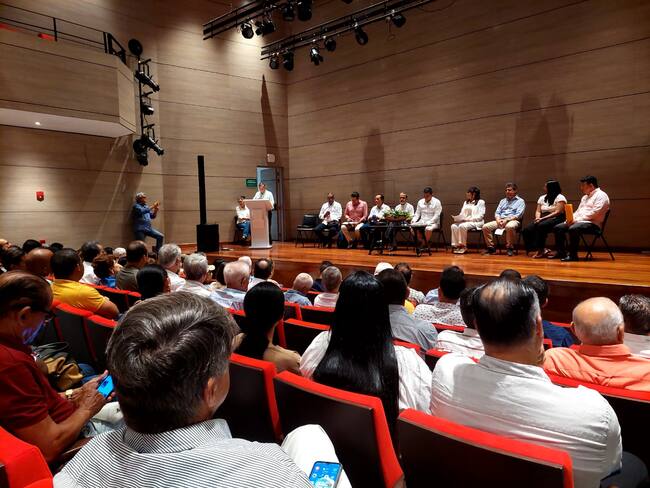 Gremios en Cartagena respaldaron gobierno de Dumek Turbay
