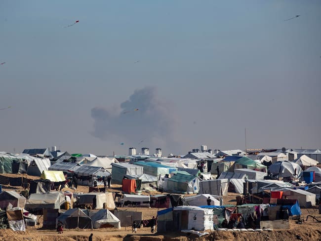 Campamento de palestinos desplazados por la guerra donde trabaja la UNRWA. (Egipto) EFE/EPA/HAITHAM IMAD
