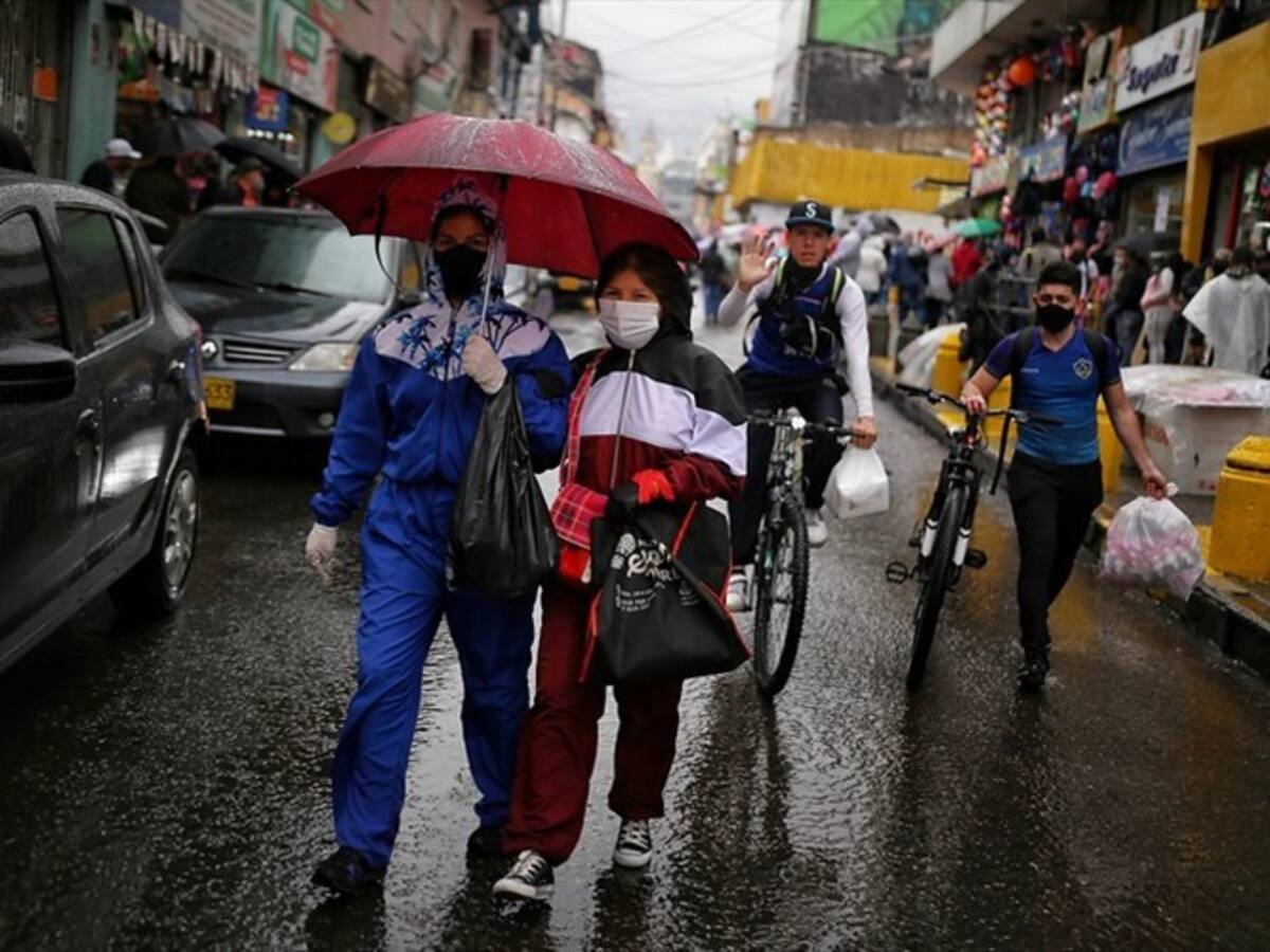 Colombia registra 7.612 nuevos casos de COVID-19; cifra de fallecidos alcanza los 33.148