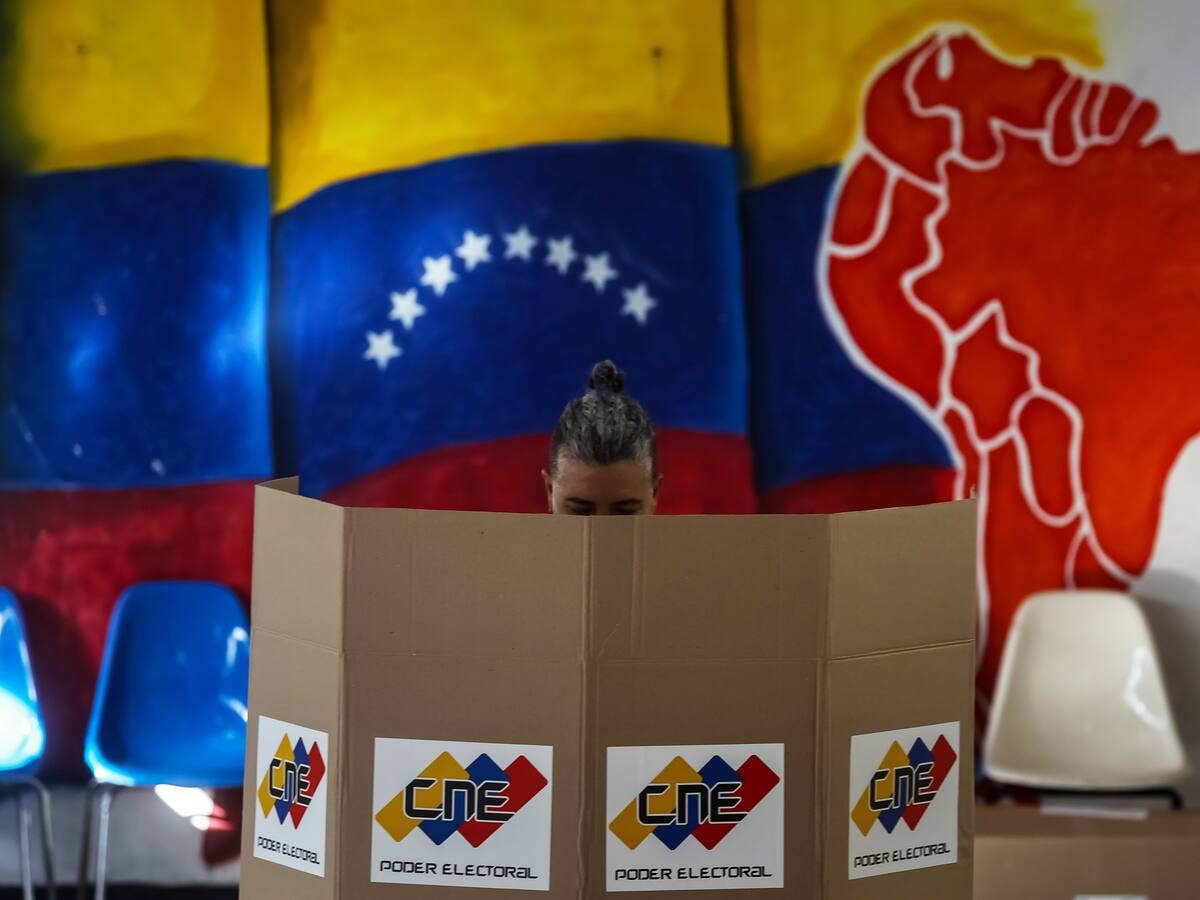 Oposición venezolana reporta baja participación en el referendo por la disputa con Guyana