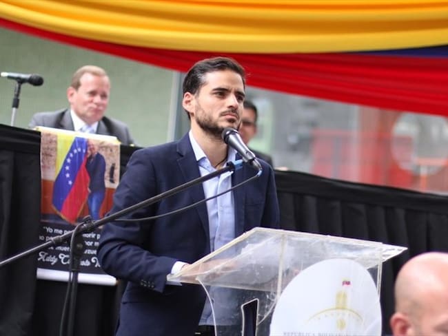 La apertura de las relaciones consulares sería una derrota de Colombia: Armando Armas